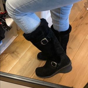 Winter furry platform boots 8.5 black Catchy